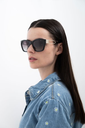 SALE Солнцезащитные очки INVU IB22500A с чехлом 20201