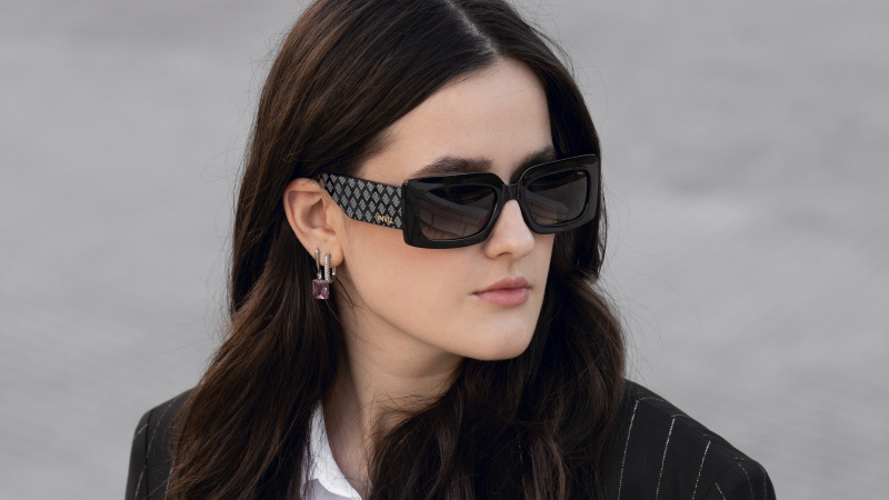 Деловая элегантность в новой женской коллекции INVU 