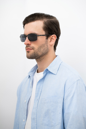 SALE Солнцезащитные очки INVU IB12409A с чехлом 20201