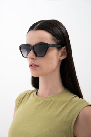 Солнцезащитные очки INVU IB22506B