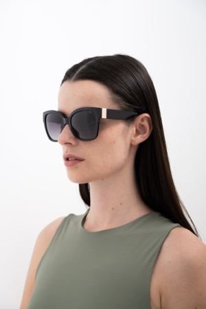 SALE Солнцезащитные очки INVU IB22420D