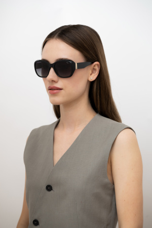 Солнцезащитные очки INVU IB22446A с чехлом 20201