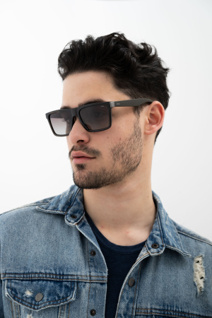 Солнцезащитные очки INVU IB22532C