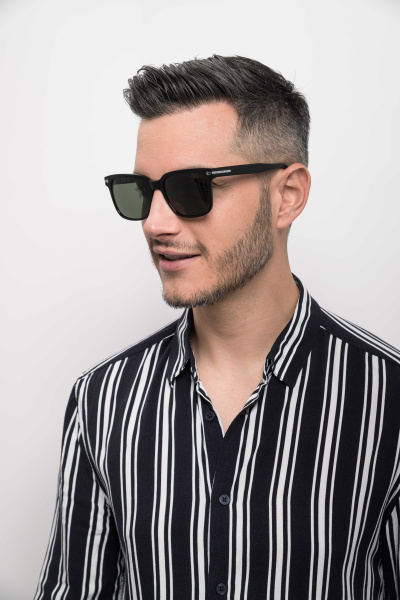 Солнцезащитные очки INVU P2203C