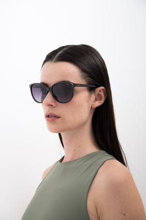 Солнцезащитные очки INVU IB22451B