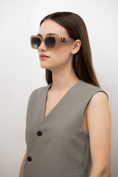 Солнцезащитные очки INVU IB22405D