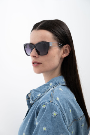 SALE Солнцезащитные очки INVU IB22500C