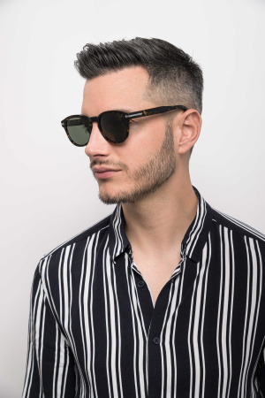 Очки INVU P2202D