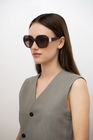 Солнцезащитные очки INVU IB22442D Swarovski