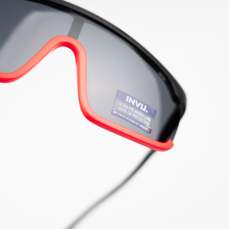 Солнцезащитные очки INVU T2007B