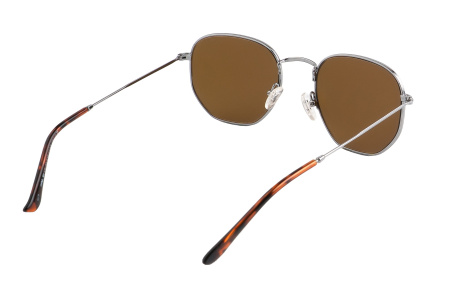 Солнцезащитные очки INVU P1301B с чехлом 20057